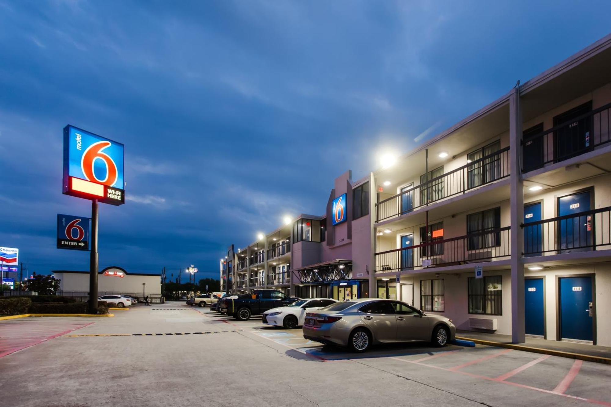 Motel 6 Houston, Tx - Medical Center - Nrg Stadium Dış mekan fotoğraf